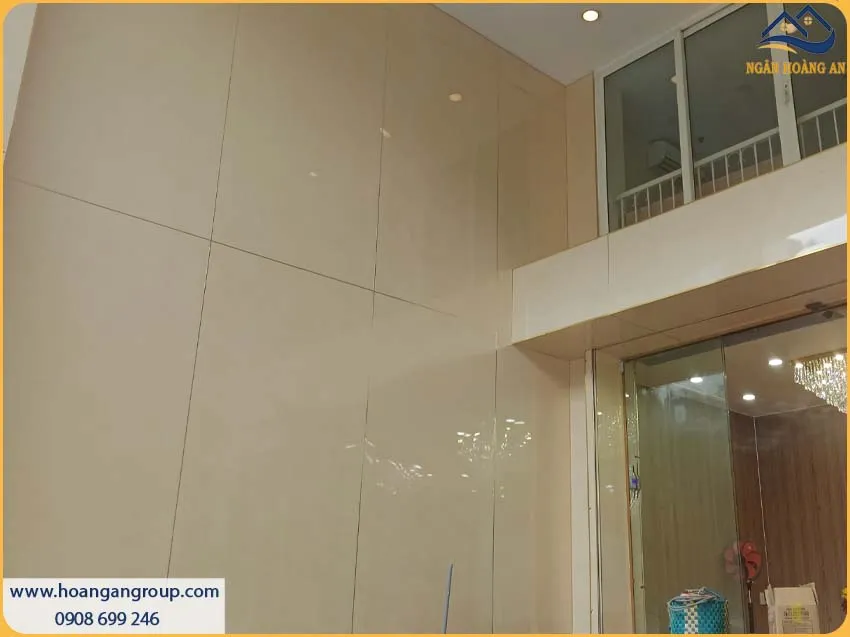Khách Hàng Hài Lòng Tuyệt Đối Sau Khi Thi Công PVC Giả Đá Cho Sảnh Công Ty